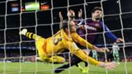 111118 Arturo Vidal Pau López Gerard Piqué Barcelona Betis