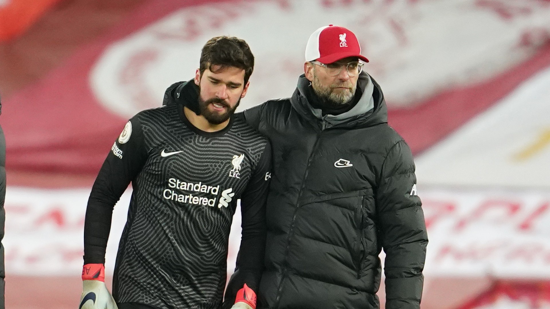 Klopp pays respects to Alisson after father's death ...