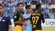 Juan Revi - Persela & Hansamu Yama - Barito