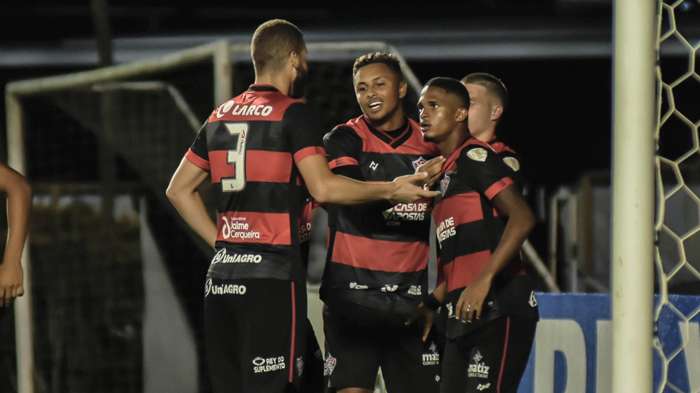 Brasil-RS x Vitória: onde assistir, escalação, horário e ...