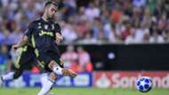 Miralem Pjanic Valencia Juventus Champions League