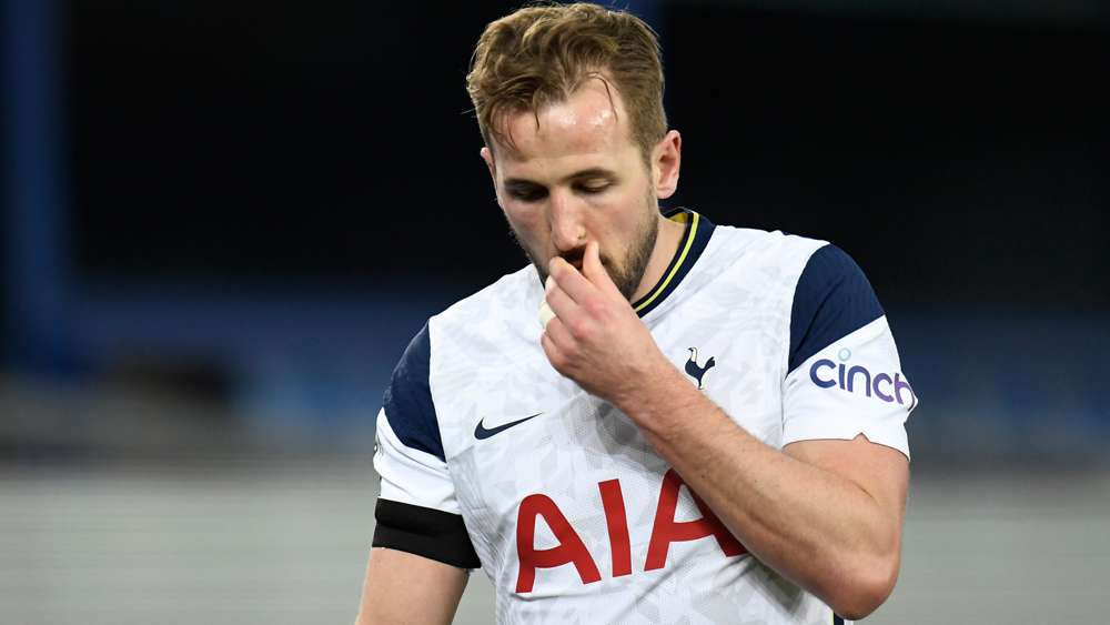 Transfer news and rumours LIVE: Kane 'hell bent' on ...