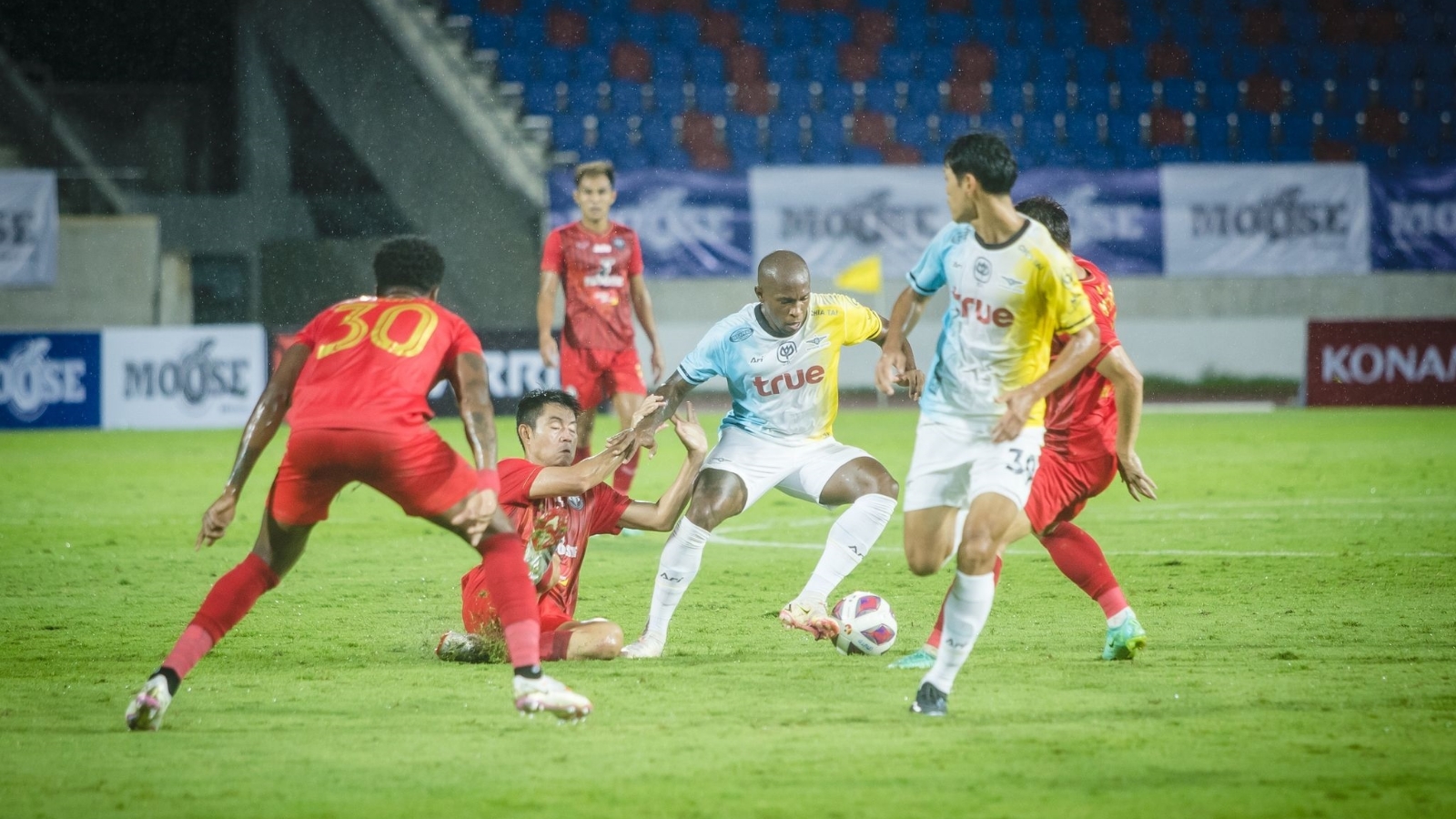 เชียงใหม่ - ทรู แบงค็อก