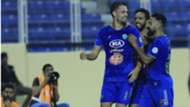 نجوم الفتح يحتفلون أمام العدالة الدوري السعودي