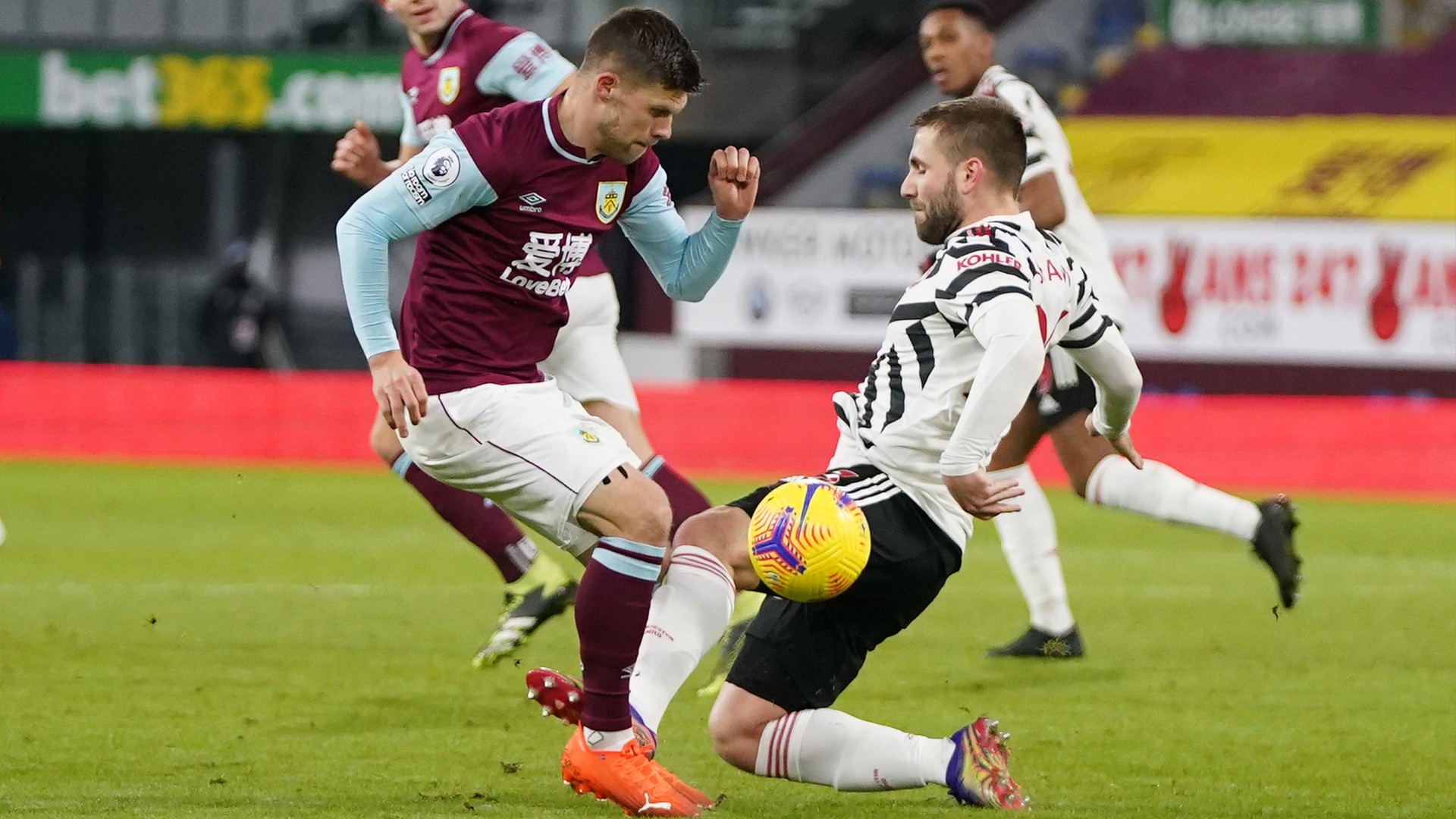 Premier League explains Shaw yellow card after VAR review in Manchester United match at Burnley | Goal.com