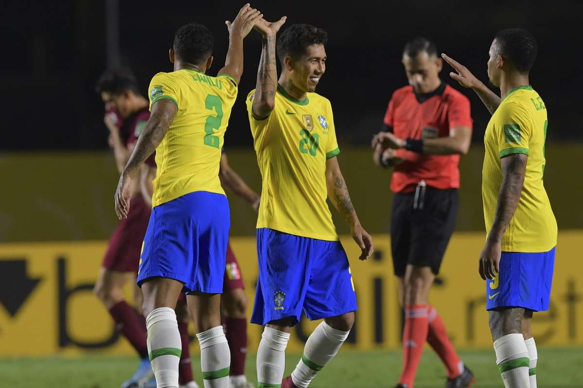 フィルミーノ弾でブラジルが3連勝 コロンビアはホームでウルグアイに完敗 W杯南米予選 Goal Com フィルミーノ弾でブラジルが3連勝 コロンビアはホームでウルグアイに完敗 W杯南米予選 Goal Com