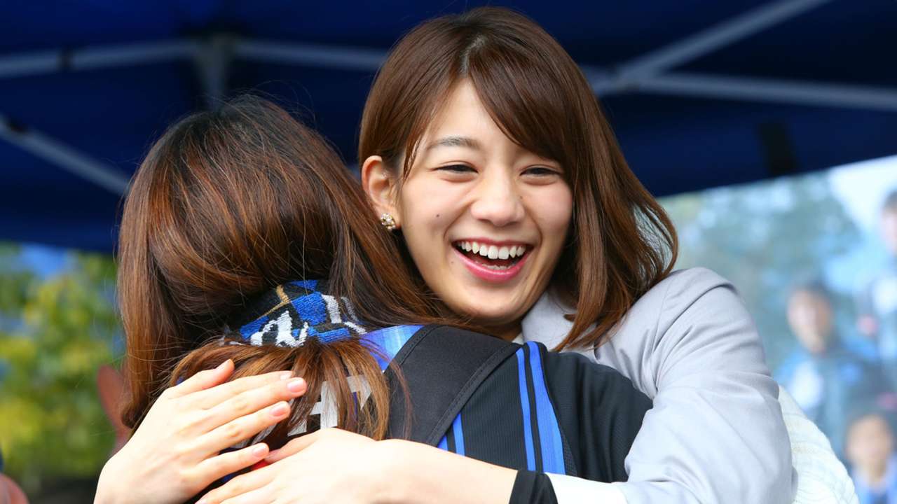 サトミキ卒業写真集 佐藤美希がjリーグ女子マネとして歩んだ3年間 100枚 Goal Com サトミキ卒業写真集 佐藤美希がjリーグ女子マネとして歩んだ3年間 100枚 Goal Com