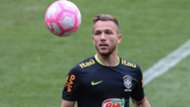 Arthur treino Seleção Brasil 09 10 2017