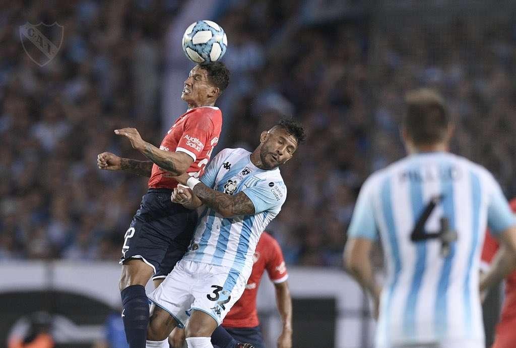 Resultado de imagen de TRIUNFO HISTORICO DE RACING FRENTE AL ROJO