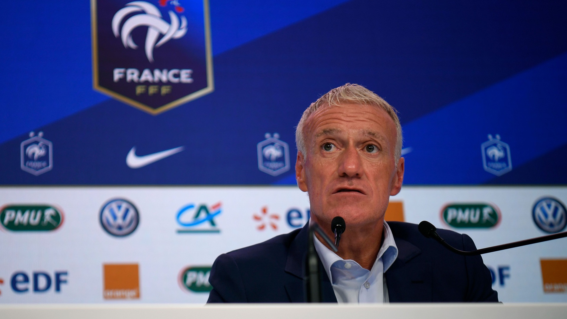 フランス代表指揮官デシャン 初招集グエンドゥジに期待 新たな息吹をもたらす存在 Goal Com フランス代表指揮官デシャン 初招集グエンドゥジに期待 新たな息吹をもたらす存在 Goal Com