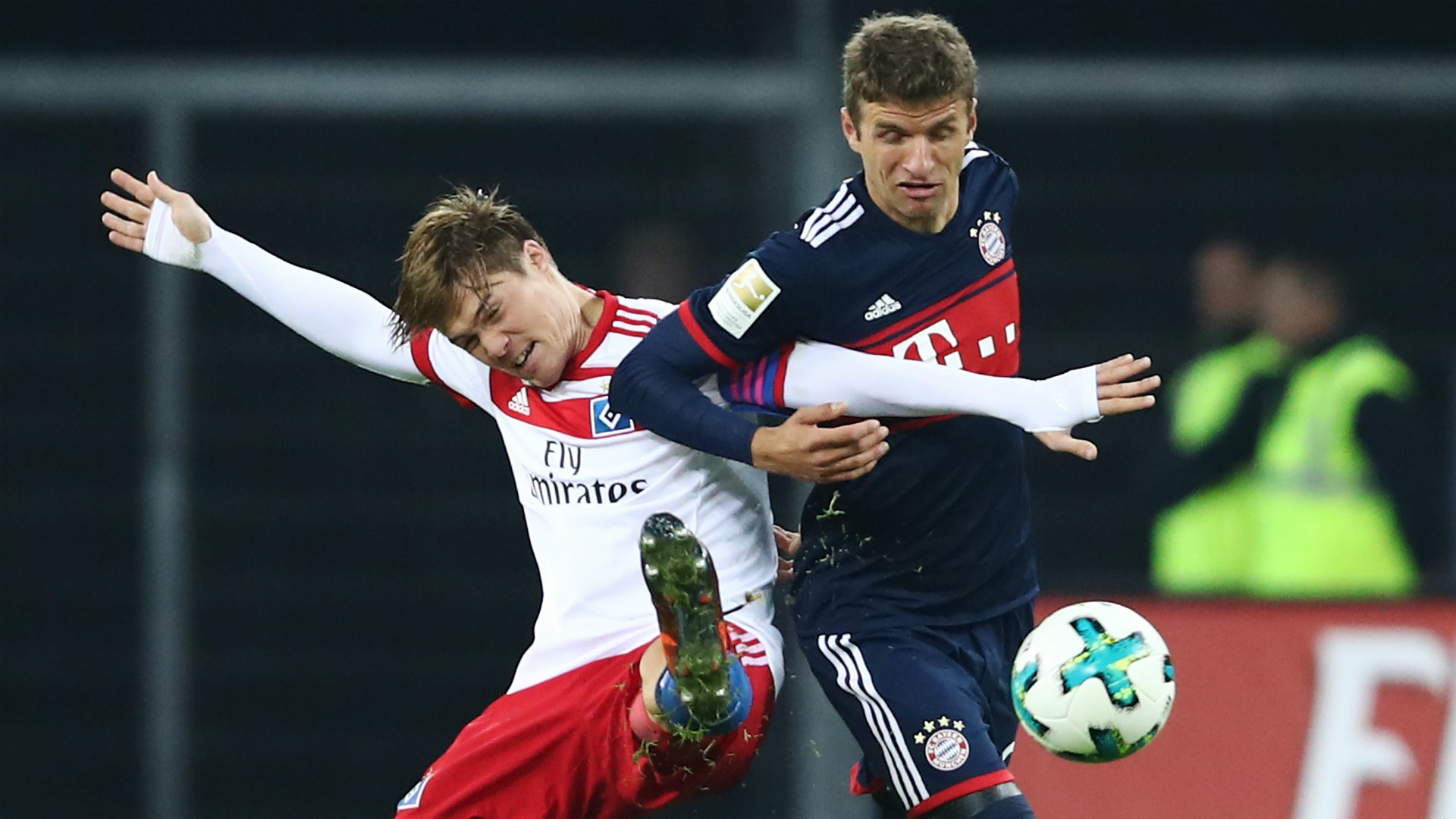 酒井高徳 大一番で軒並みチーム最高タイ評価 地元紙は ロッベン スタイル のカットインを評価 Goal Com