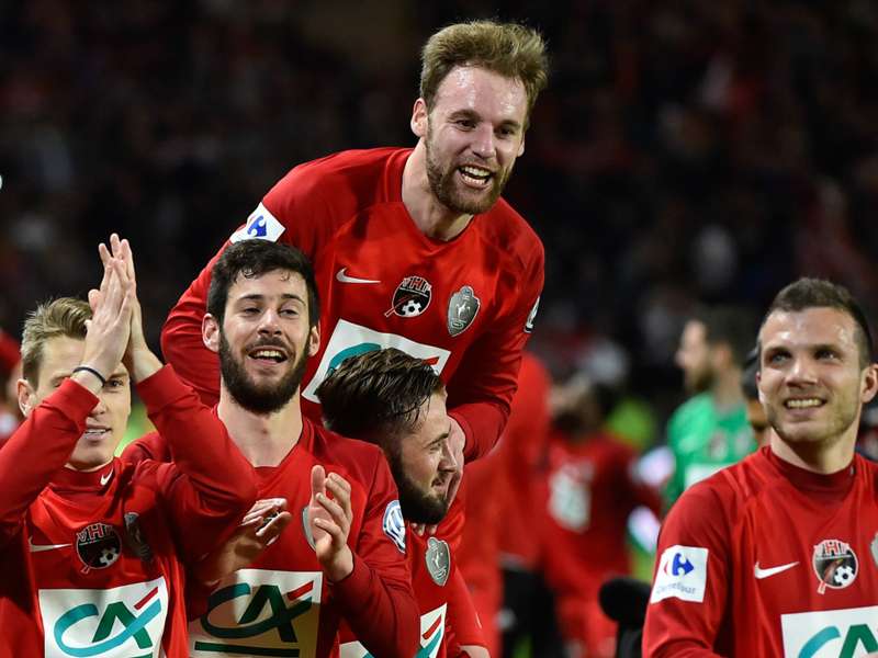 レ ゼルビエ対パリ サンジェルマンの試合日程 放送予定 フランス杯決勝 Goal Com レ ゼルビエ対パリ サンジェルマンの試合日程 放送予定 フランス杯決勝 Goal Com