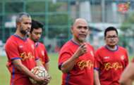 Kelantan head coach Zahasmi Ismail (second from right) 13/1/2017