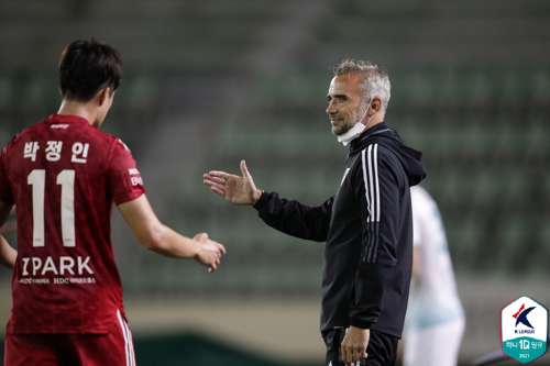 페레즈 박정인 부산