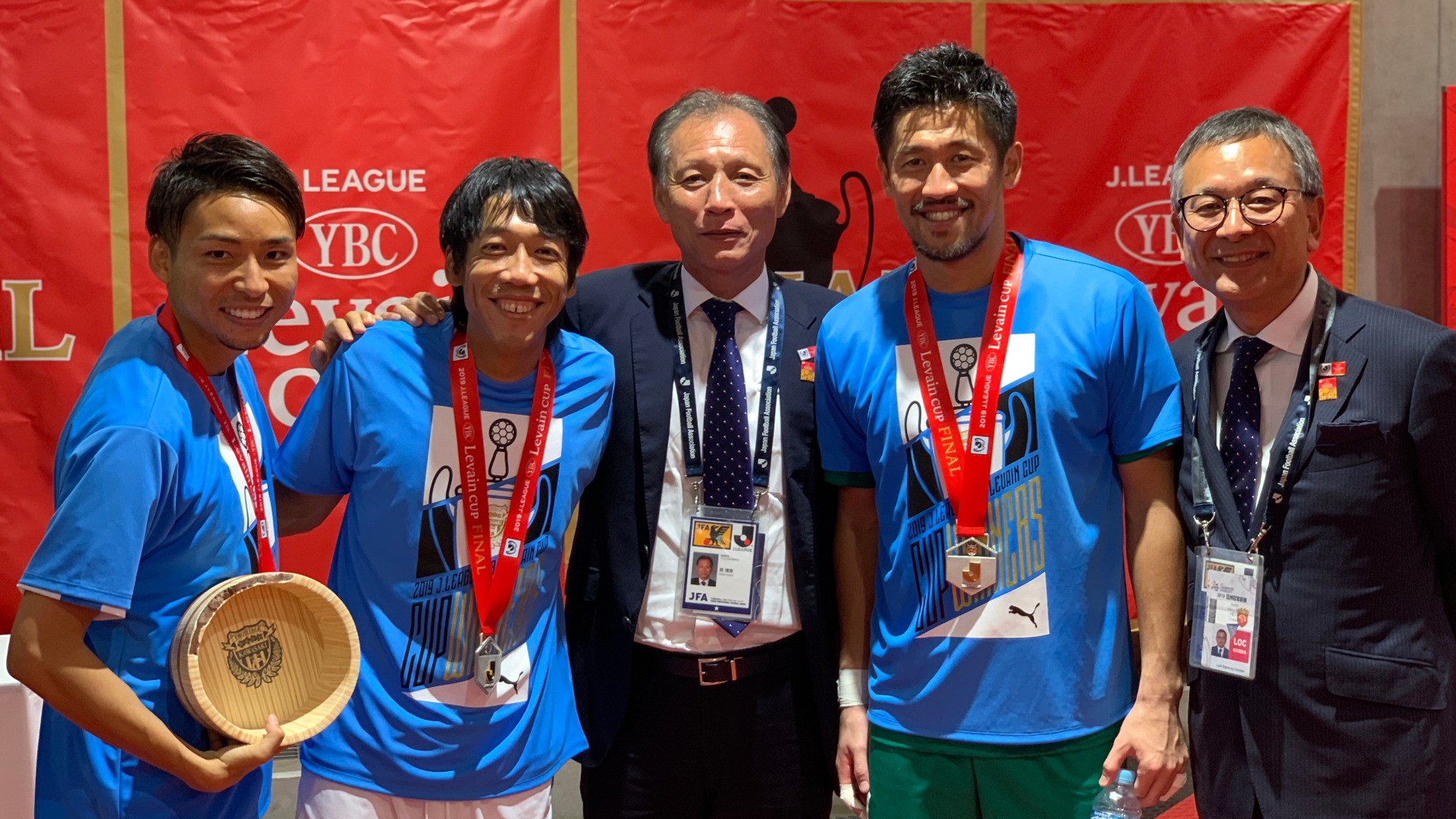 原博実の超現場日記19 第32回 ルヴァンカップは歴史に残る決勝に 川崎fが札幌を破り 念願の初優勝 Goal Com 原博実の超現場日記19 第32回 ルヴァンカップは歴史に残る決勝に 川崎fが札幌を破り 念願の初優勝 Goal Com