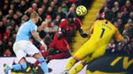 Claudio Bravo - Sadio Mané