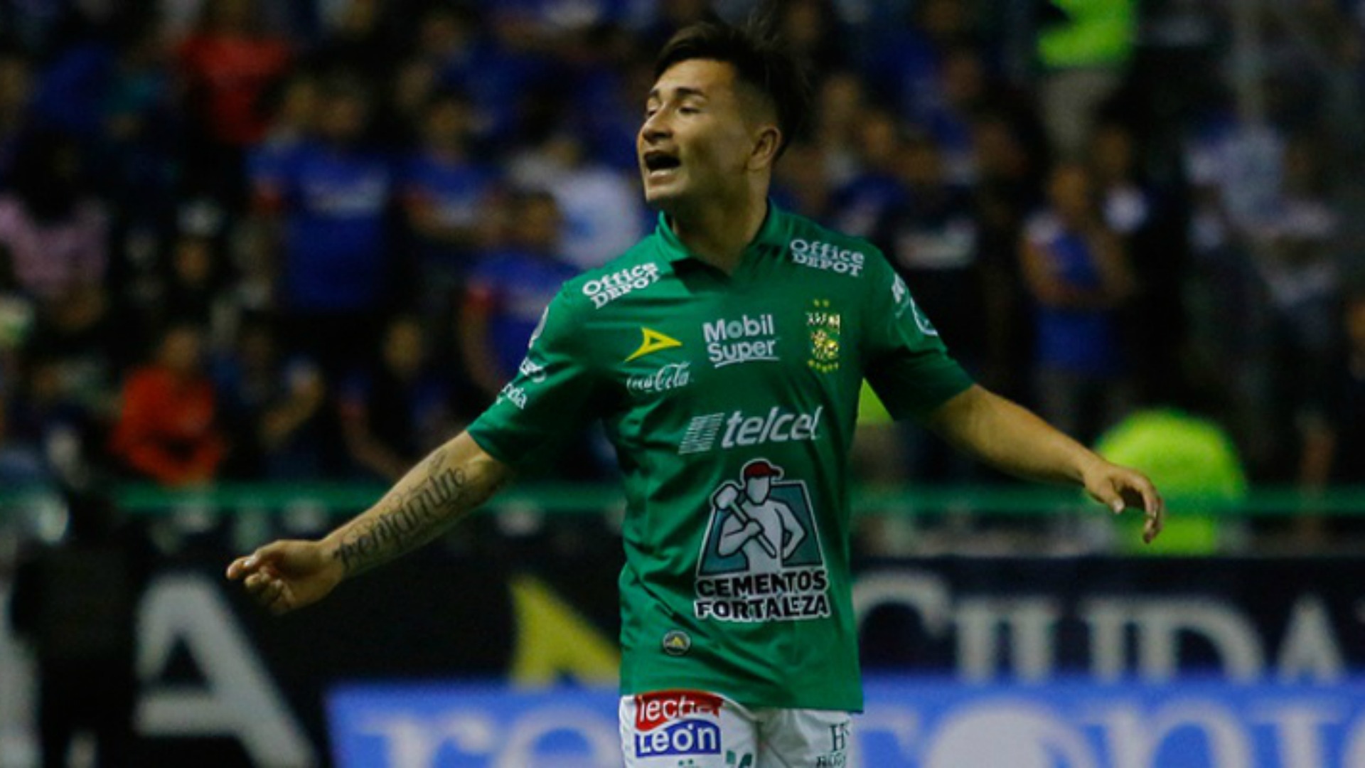 Jean Meneses Marca En Historico Triunfo De Leon Y Se Afianza Como Lider En Mexico Goal Com