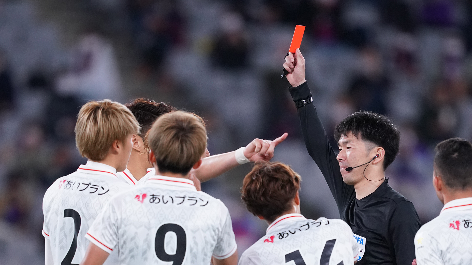 動画 Fc東京戦 Var介入で北海道コンサドーレ札幌dfキム ミンテ退場は妥当 Jリーグ Goal Com 動画 Fc東京戦 Var介入で北海道コンサドーレ札幌dfキム ミンテ退場は妥当 Jリーグ Goal Com