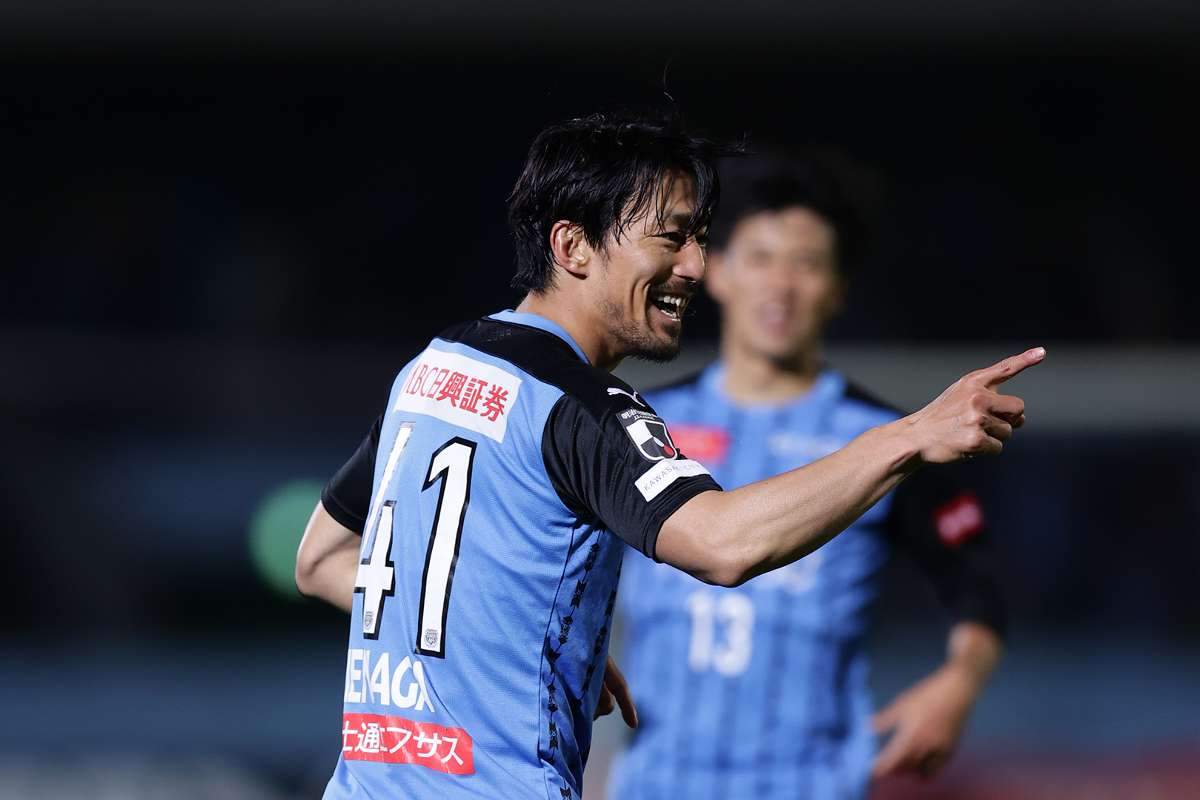 ハットトリックで川崎フロンターレを優勝に導く大活躍 家長昭博 今日が終わらないでくれ Goal Com ハットトリックで川崎フロンターレを優勝に導く大活躍 家長昭博 今日が終わらないでくれ Goal Com