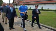 Kasper Schmeichel Vichai Srivaddhanaprabha
