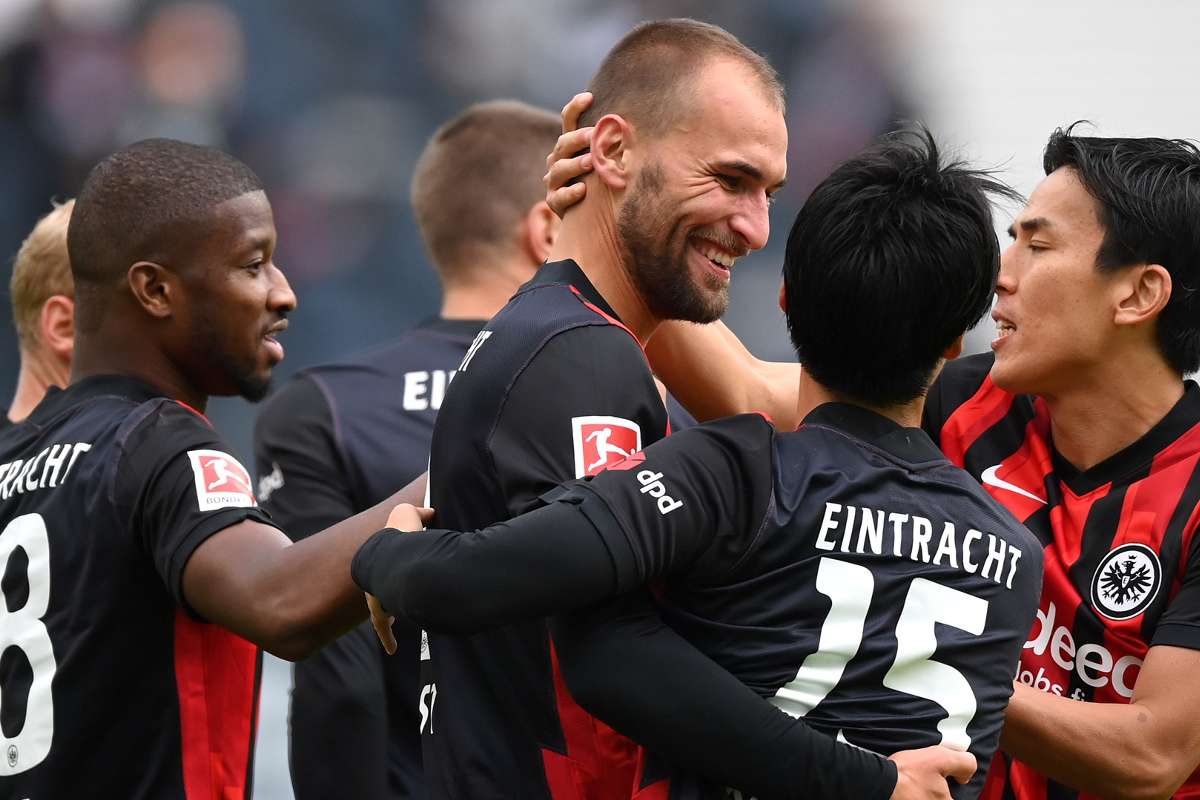長谷部 鎌田の同僚 フランクフルトfwバス ドストがクラブ ブルージュに移籍決定 Goal Com 長谷部 鎌田の同僚 フランクフルトfwバス ドストがクラブ ブルージュに移籍決定 Goal Com