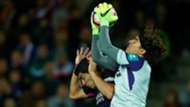 Guillermo Ochoa Luis Suarez Granada Barcelona La Liga 04022017