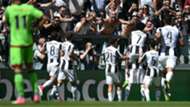 Juventus Crotone celebrating Serie A