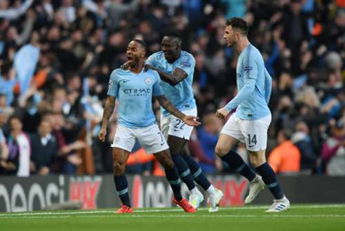 Raheem Sterling comemora gol do Manchester City diante do Tottenham na Champions League