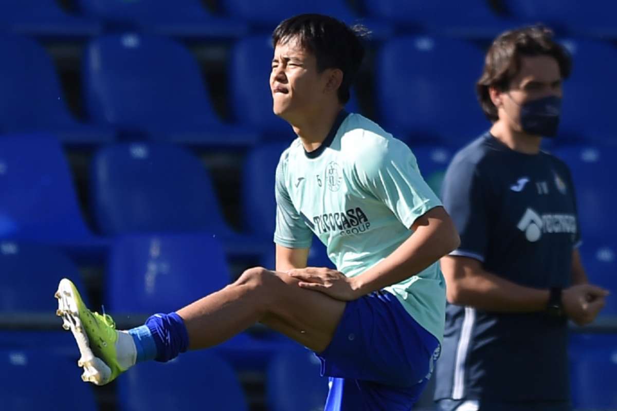 ヘタフェで苦しむ久保建英に内田篤人 正直厳しい 上手いから活躍できるわけではない Goal Com ヘタフェで苦しむ久保建英に内田篤人 正直厳しい 上手いから活躍できるわけではない Goal Com