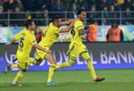Emre Belozoglu, Mauricio Isla, Jailson goal celebration Fenerbahce v Rizespor 12292019