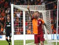 Serdar Aziz Galatasaray Goal Celebration