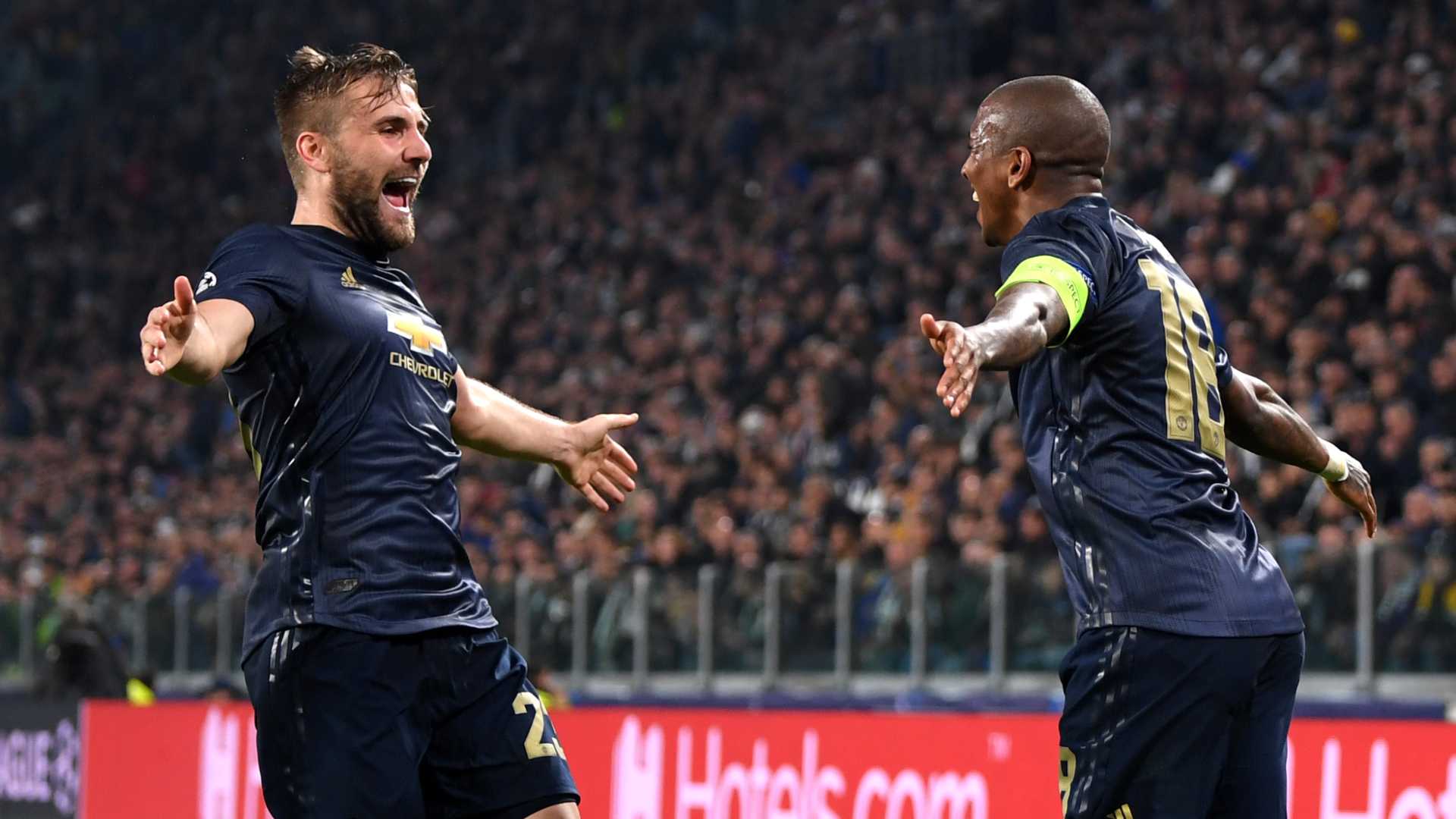 ユナイテッドは決して諦めない マンチェスター U両サイドバックが逆転でのclベスト8進出へ意気込み Goal Com