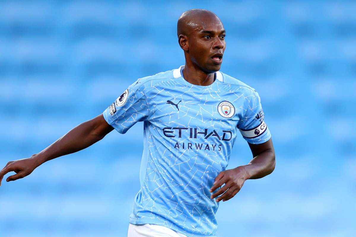 Fernandinho is the ultimate defensive midfielder of this era' – Man City  star ranked above Kante and Co by Dunne | Goal.com