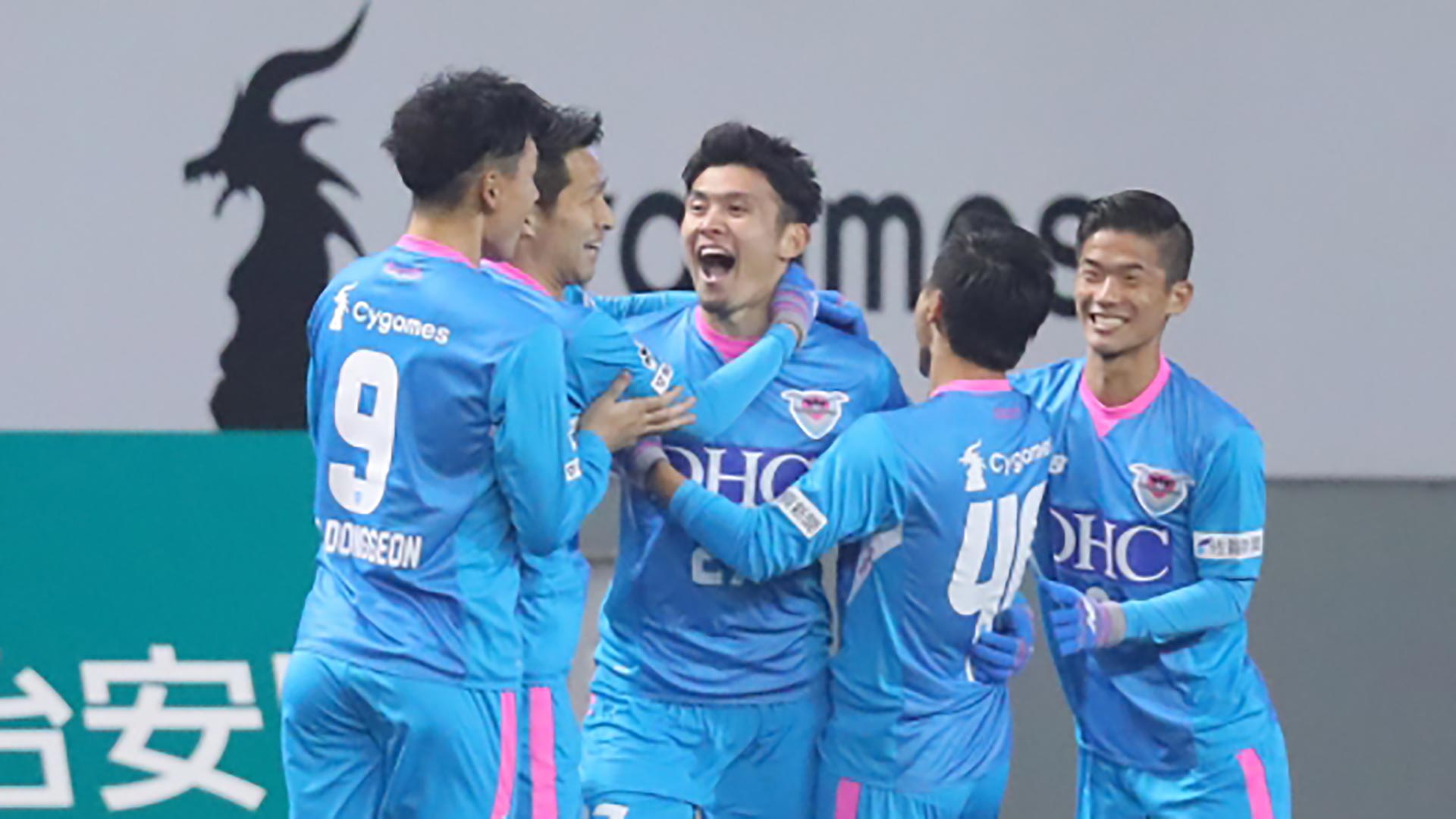 動画 Jリーグ史上初の平日金曜開幕 ハーフナーの劇的ボレー弾で神戸が引き分けに持ち込む J1第1節 Goal Com