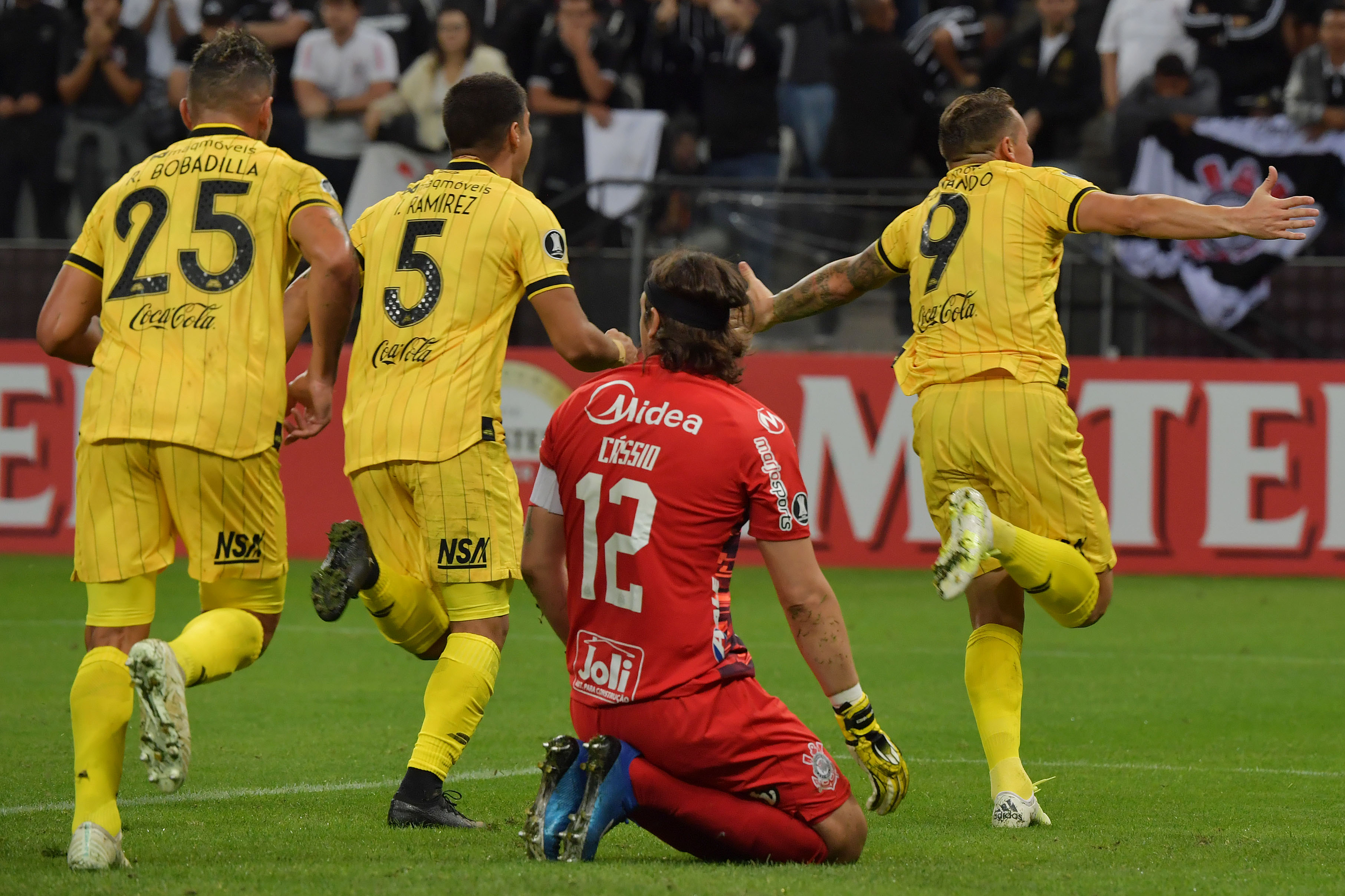 Gratuit Images Jornal Paraguaio Chama Corinthians De Fregues Do Guarani E Lembra actualisé salutations