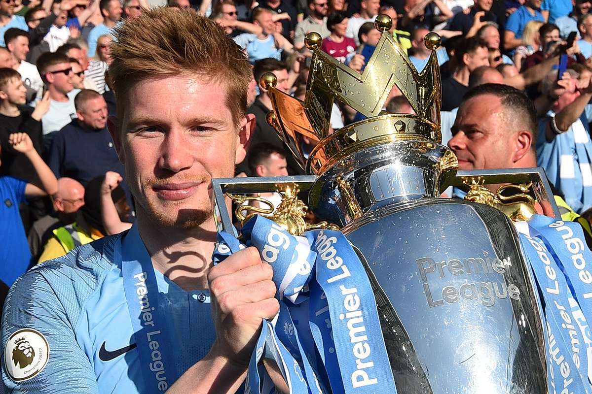 Man City News Kevin De Bruyne Open To Filling Vincent Kompany S Boots At Premier League Champions Goal Com