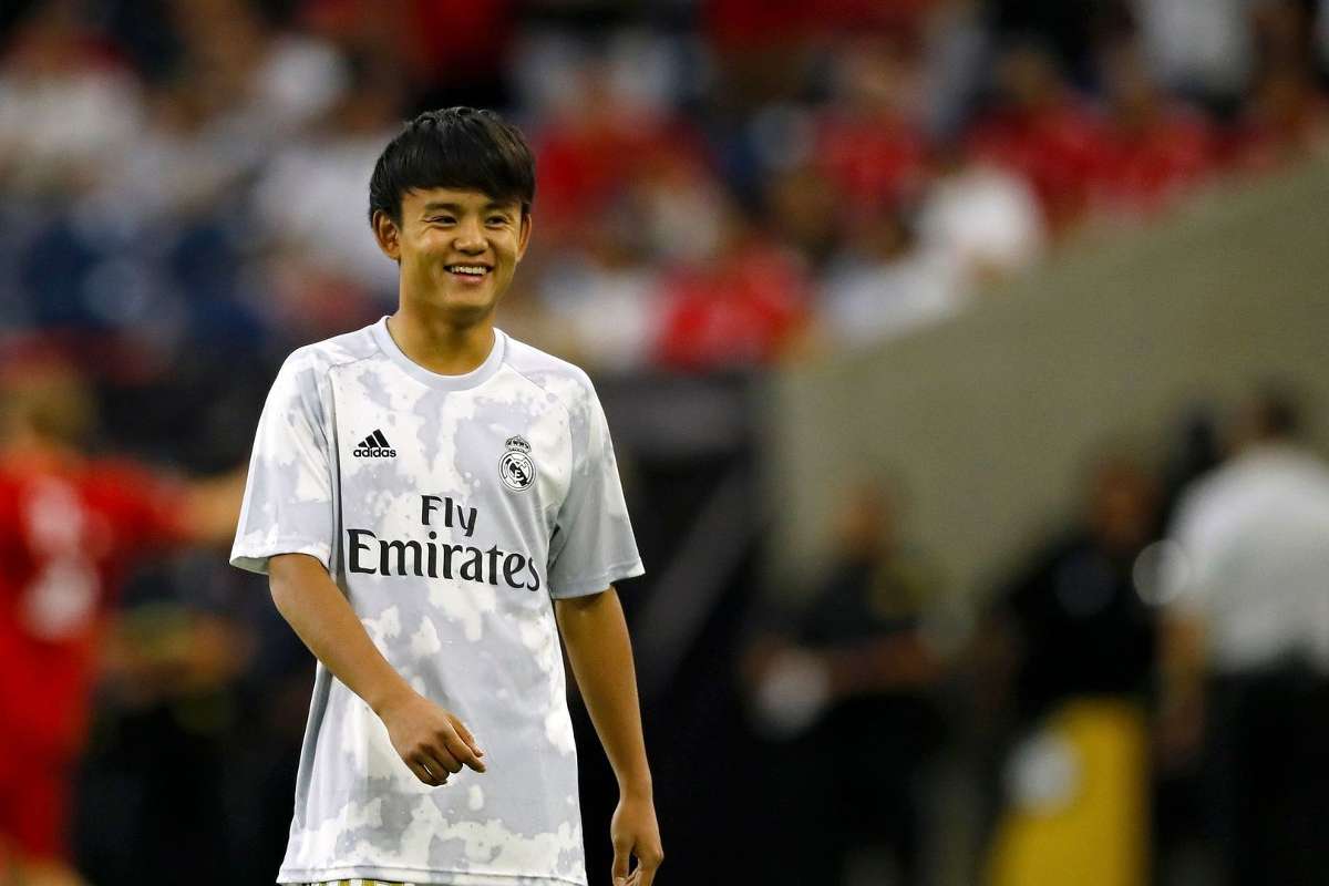 動画 レアルデビューの久保建英 中盤で途中出場し随所に輝き 試合はバイエルンが勝利 Goal Com