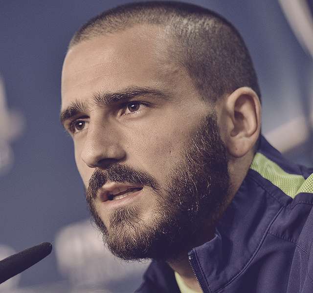 理不尽なテロに憤慨するボヌッチ 今日はヘイゼルの悲劇の追悼だったのに Goal Com