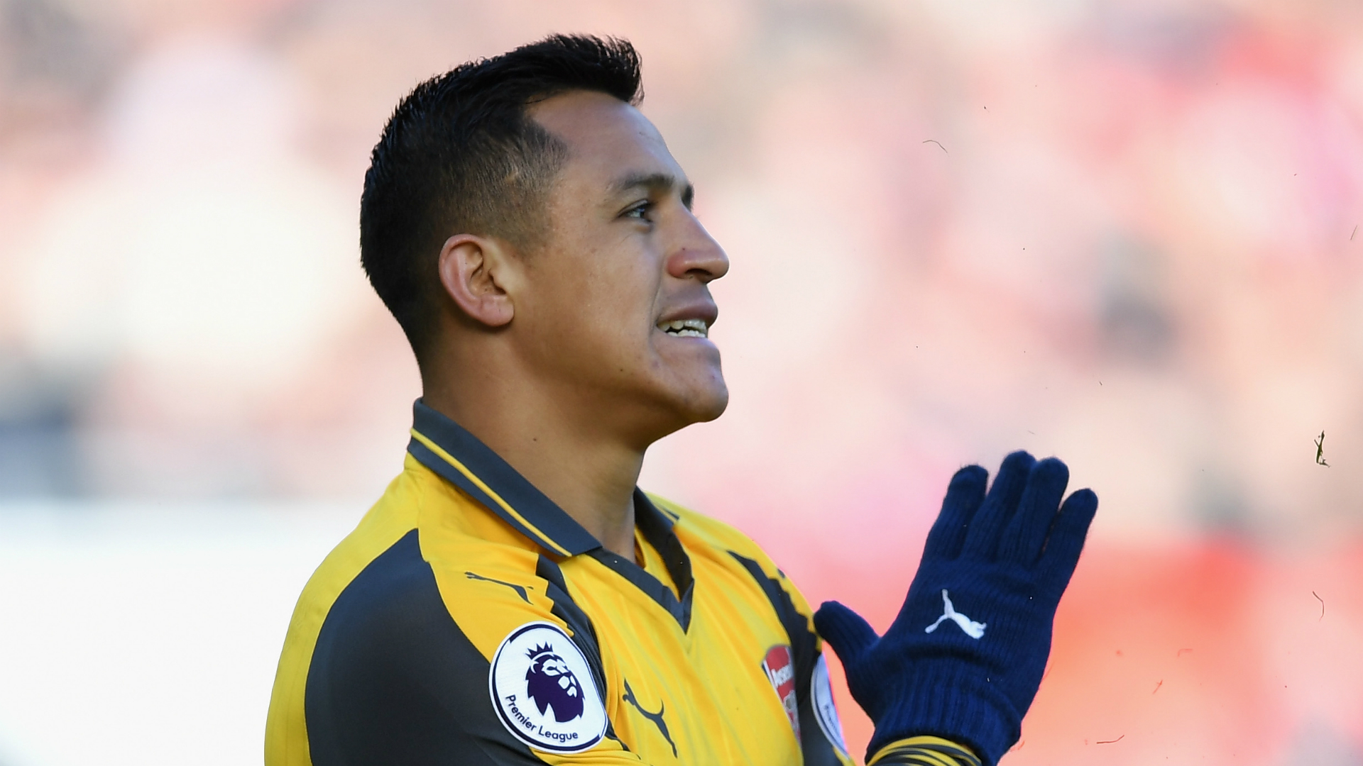 alexis sanchez is old school and shouldnt be rested, says red