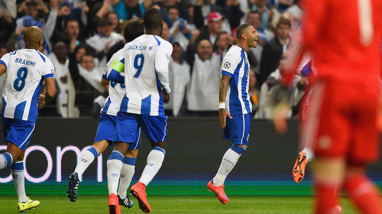 Suarez And Neymar Topple Psg And Quaresma Stuns Bayern Munich Tale Of Wednesday S Champions League Goal Com