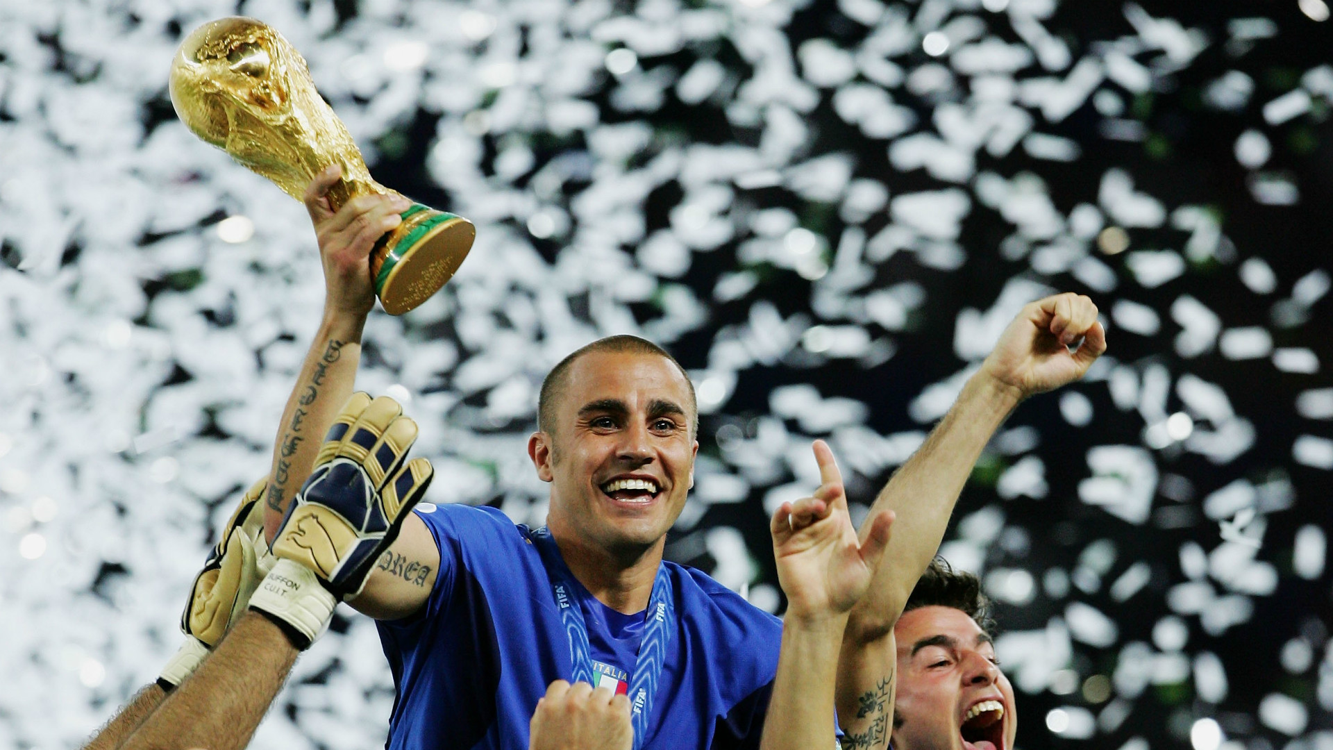 photo منتخب ايطاليا 2006 ÙØ§ÙØ§ÙØ§Ø±Ù ÙØ£Ø³ Ø§ÙØ¹Ø§ÙÙ
ÙÙ 2006 ØªØØ·Ù
ت ÙÙ
