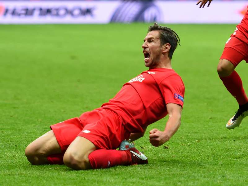 Grzegorz Krychowiak Perpanjang Kontrak Di Sevilla | Goal.com
