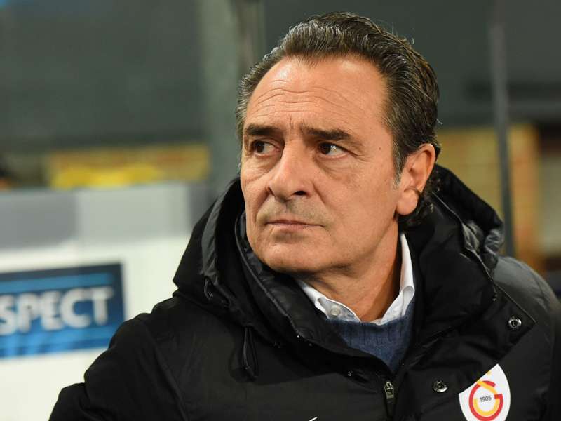 バレンシアプランデッリ監督招へいを正式発表2年契約で合意 Goal Com