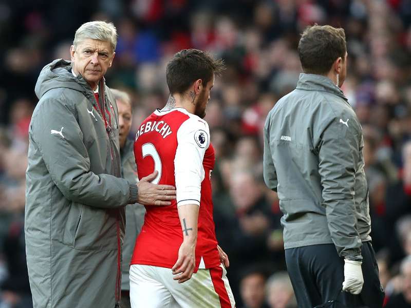 復帰するもすぐさま再離脱のドビュッシー 診断の結果全治6週間の見通し Goal Com