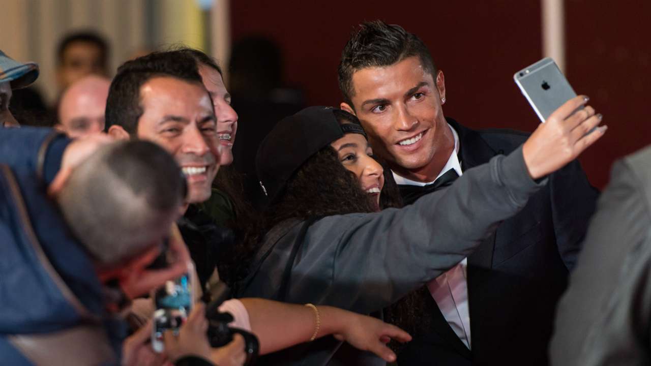 Ronaldo Film Cristiano Walks The Red Carpet At Movie Premiere Goal Com
