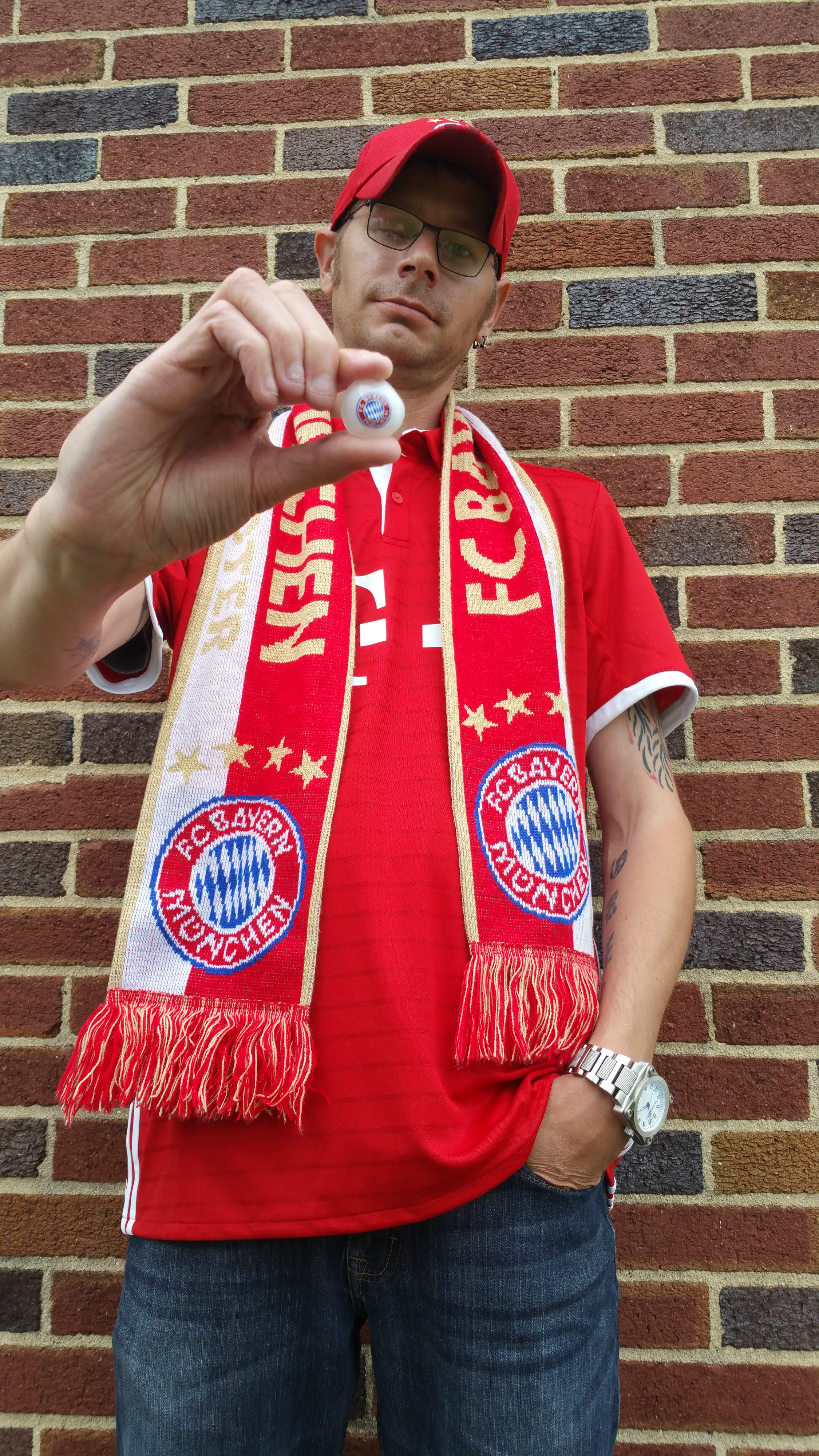 Meet Bayern Ryan The U S Super Fan Who Painted The Club Logo On His Glass Eye Goal Com meet bayern ryan the u s super fan