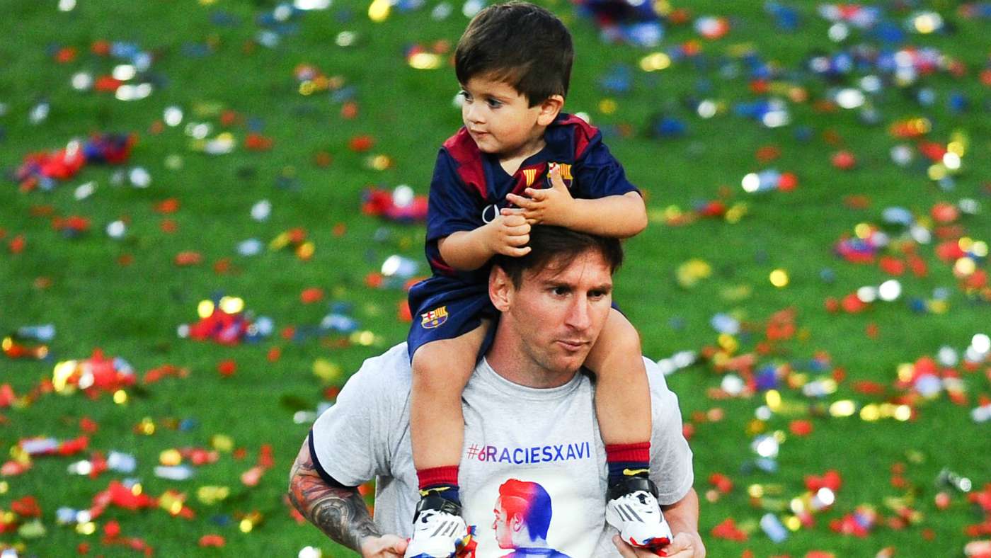Lionel Messi And His Son Thiago Celebrating The Title Of La Liga In Camp Nou 23052015 U9eifaluxrbb1sqjha36vif1u ?t= 2095914531&quality=60&w=1400