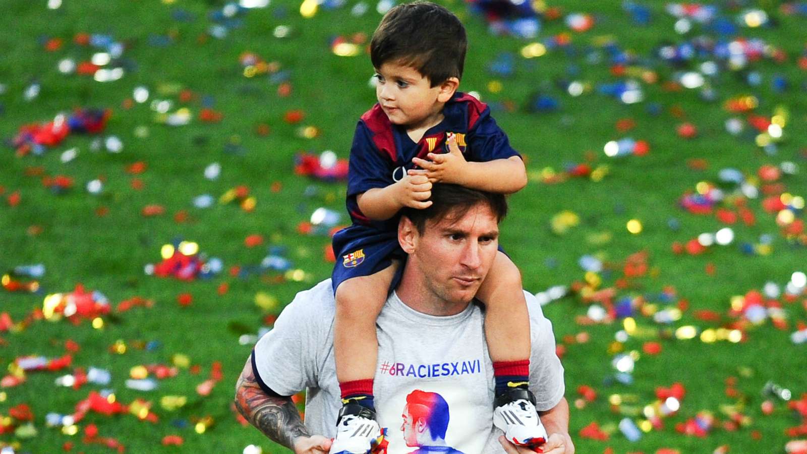 Lionel Messi And His Son Thiago Celebrating The Title Of La Liga In Camp Nou 23052015 U9eifaluxrbb1sqjha36vif1u ?quality=60&w=1600
