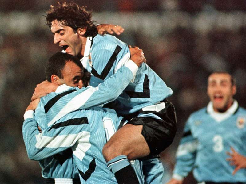Sejarah Hari Ini 5 Juli Trofi Terakhir Enzo Francescoli Untuk La Celeste Goal Com