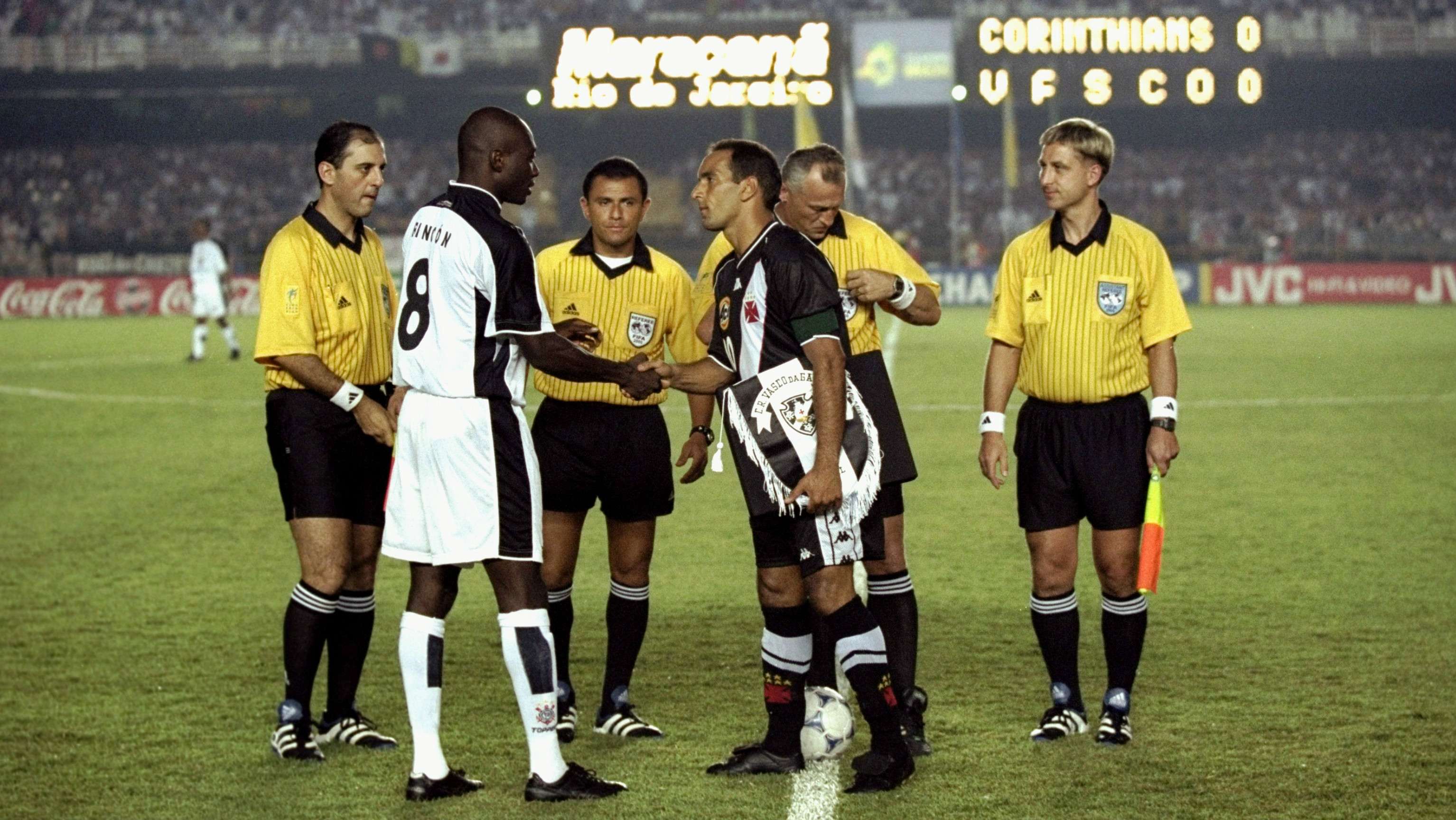 Mundial De 2000 As Polemicas Da Primeira Edicao Organizada Pela Fifa Goal Com